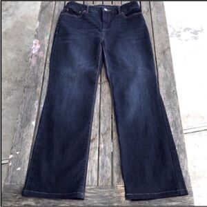 The So Lifting Straight Leg Jeans